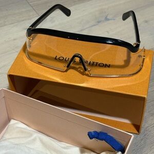 Louis Vuitton Black and Gold Eyewear